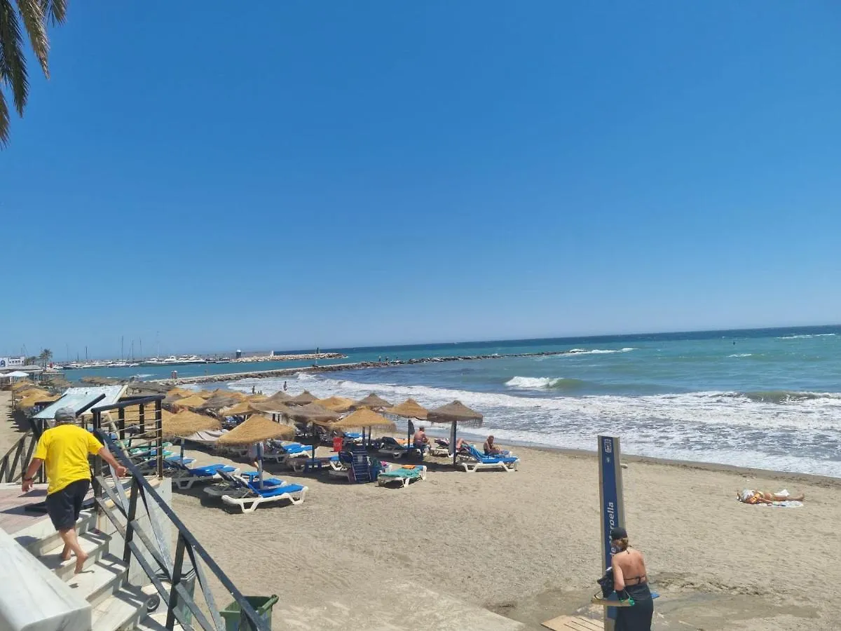 Lets In The Sun Playa Fontanilla Apartment Μαρμπέλλα Ισπανία