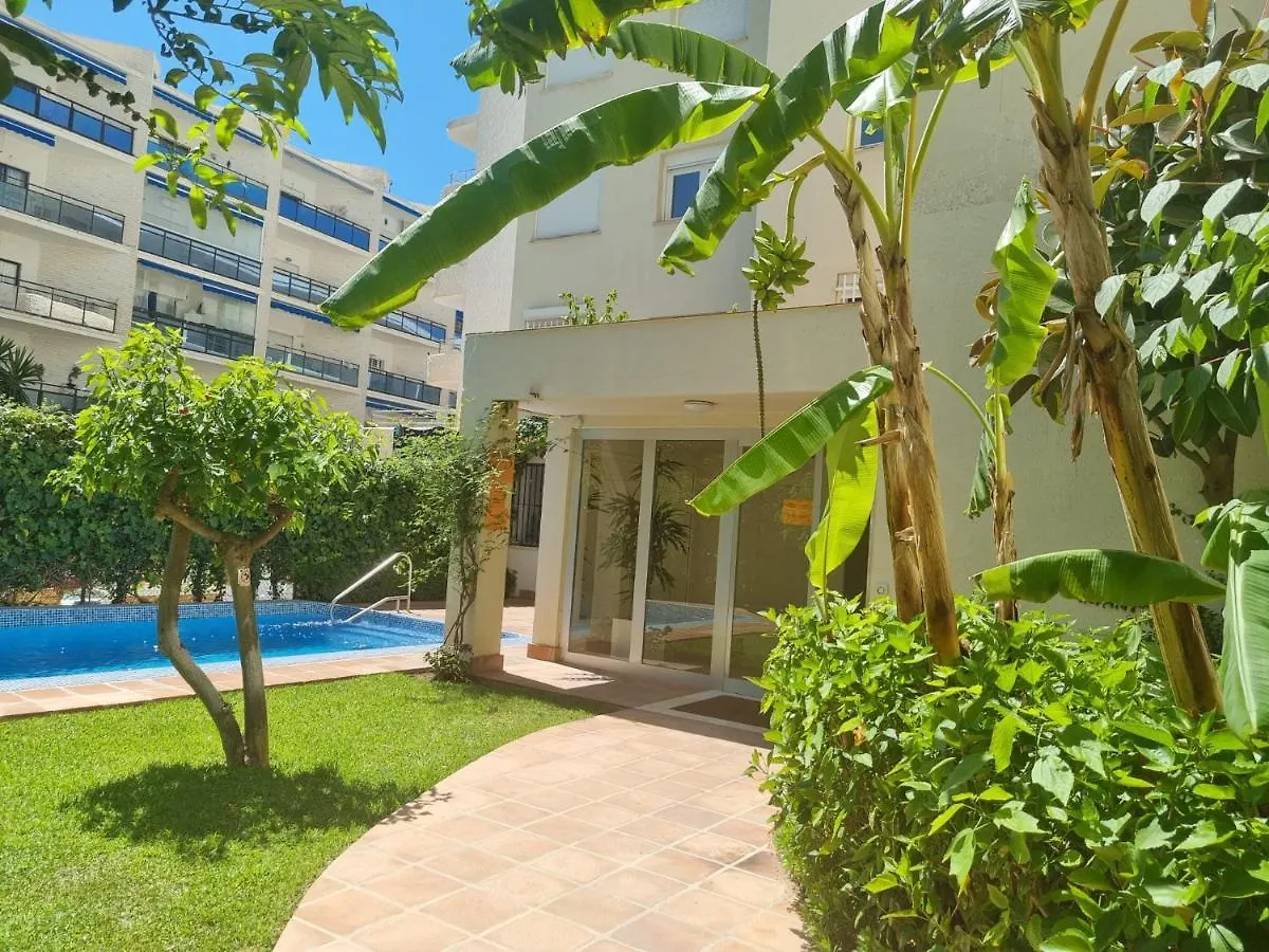 Lets In The Sun Playa Fontanilla Apartment Μαρμπέλλα